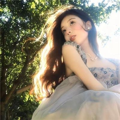 屋顶上的少女